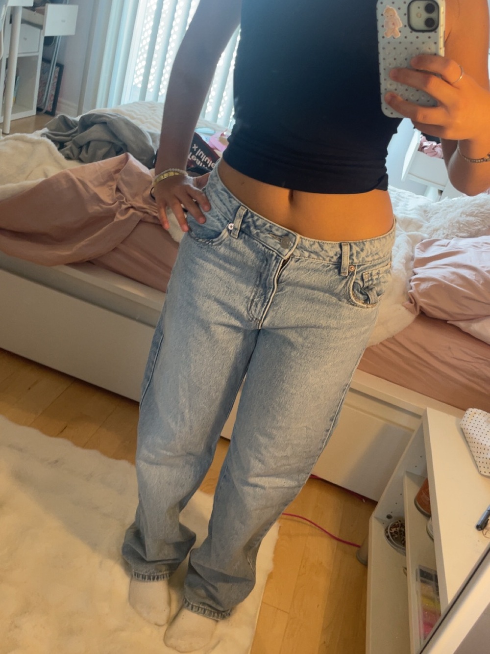 Garage Low Rise Light Wash Slouchy Jeans 01|25